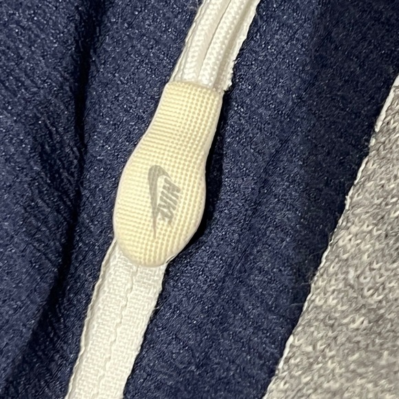 United States Soccer 1913 Centennial Crewneck Gray Nike Women's Sweatshirt - Picture 3 of 9